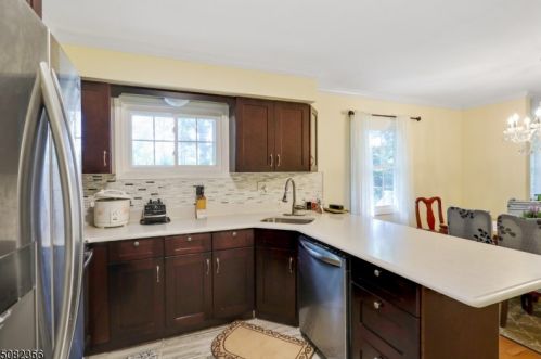 7 Dorfred Ter, Wantage NJ  07461-4815 exterior