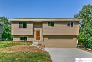 902 Evergreen Ave, Bellevue, NE 68005-2857