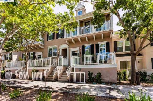 3726 Central Pkwy, Pleasanton, CA 94568-7563