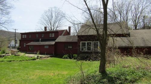75 Town Hill Rd, New Hartford, CT 06057-2012