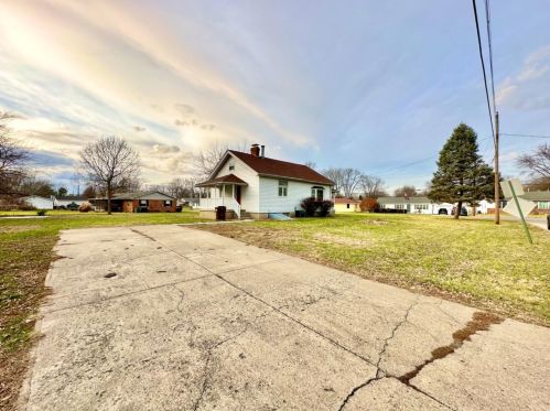 8967 Cam Dr, Franklin OH  45005-3002 exterior