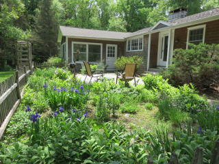 246 North St, Roxbury, CT 06783-1003