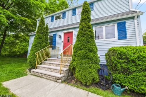 497 Otterhole Rd, West Milford, NJ 07480-4336