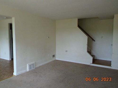 259 Lynnwood Dr, Pittsburgh, PA 15235-4314