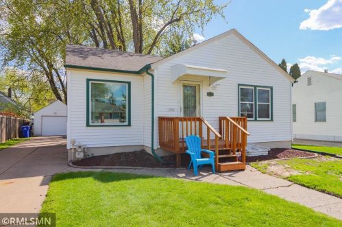 2042 Case Ave, Saint Paul, MN 55119-3376