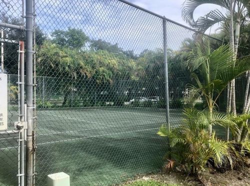 2420 37th Ave, Hollywood FL  33021-3605 exterior