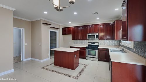 3622 Farrier Dr, Tucson, AZ 85739-8329