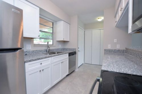 1244 Rich Moor Cir, Orlando FL  32807-6262 exterior