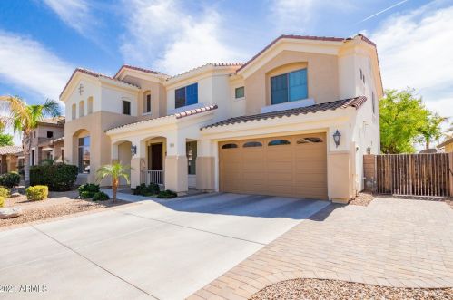 2487 Ficus Way, Gilbert, AZ 85298-8474