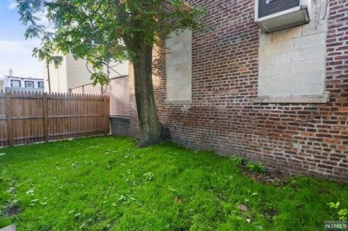 410 26th St, Union City NJ  07087-4511 exterior