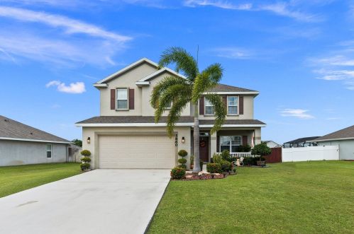 5860 Leah Dr, Fort Pierce, FL 34986-4134