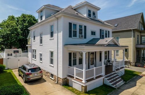 46 Locust St, New Bedford, MA 02740-5447