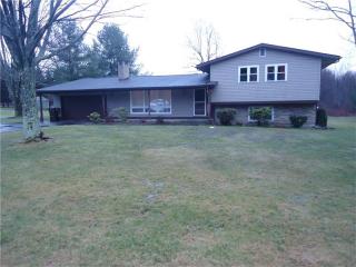 79 Donation Rd, Greenville, PA 16125-9772