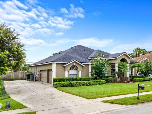 9884 Montclair Cir, Apopka, FL 32703-1966