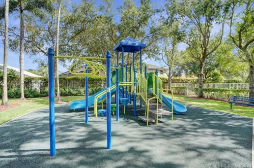 1885 139 Ter, Hollywood FL  33028-2837 exterior