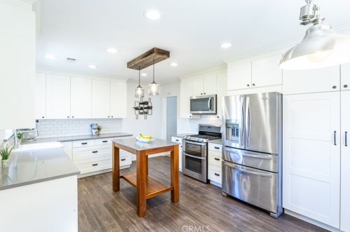 755 Junipero Ave, Long Beach CA  90804-4609 exterior