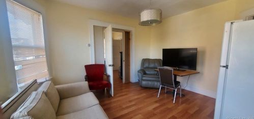 24 Bronx Ave, Bridgeport CT  06606-4663 exterior