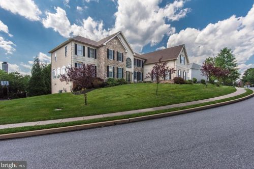 22 Thomas Speakman Dr, Glen Mills, PA 19342-1368
