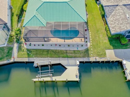 1739 Hummingbird Ct, Marco Island, FL 34145-4107