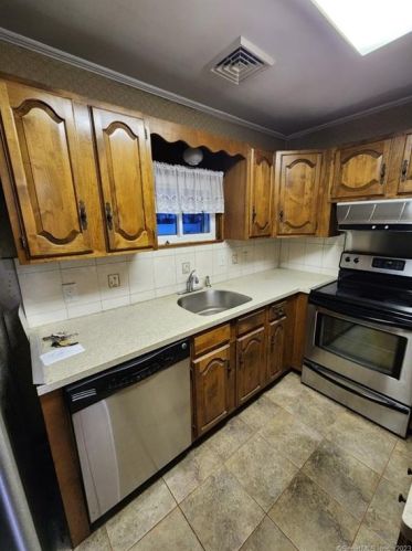 45 Norman St, Waterford CT  06385-2330 exterior