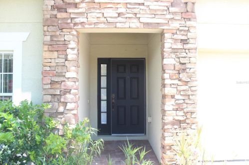 9001 Stonebury Way, Orlando, FL 32832-7075