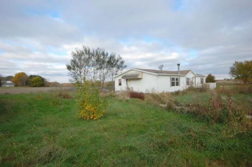 1977 210th St, Boone, IA 50036-7439