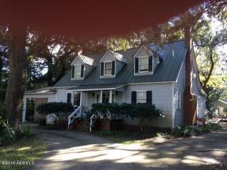 2304 Hermitage Rd, Beaufort, SC 29902-5212