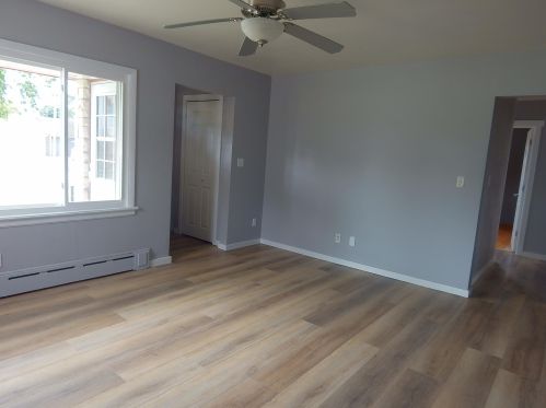372 3rd St, Kewaskum, WI 53040-8940