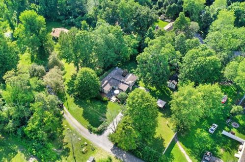 14 Dolfinger Pl, Fishkill NY  12524-2816 exterior