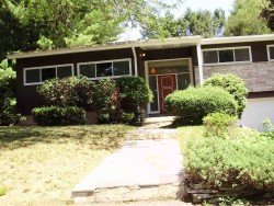 21 June Ln, Newton, MA 02459-3611