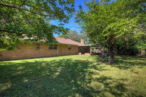 2308 Lange St, Greenville TX  75402-7324 exterior