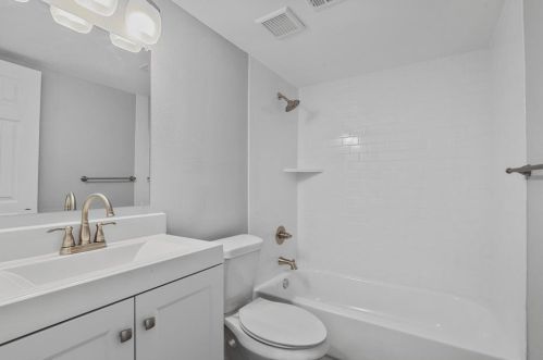 1731 Eastcliff Dr, Dallas TX  75217-1258 exterior