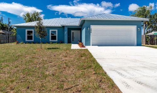 386 Hollyhock Dr, Fort Pierce, FL 34953-3126