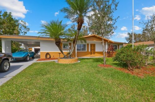 901 Willow Dr, Lehigh Acres, FL 33936-6764