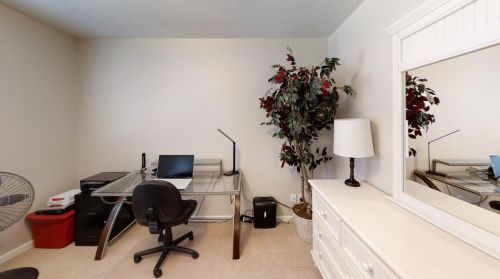 3960 Michelle Lynn Ct, Turlock CA  95382-8518 exterior