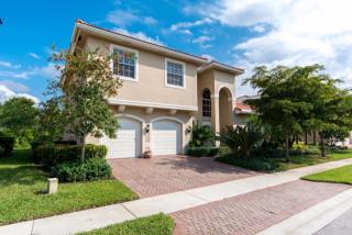 5291 173rd Ave, Hollywood, FL 33029-5099