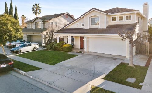 1549 Oyama Dr, San Jose, CA 95131-2454