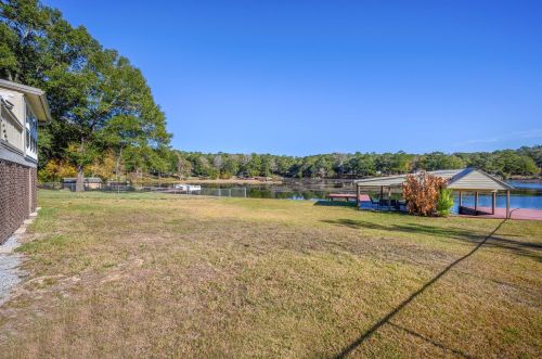 883 Squirrel Rd, Defuniak Springs FL  32433-7686 exterior