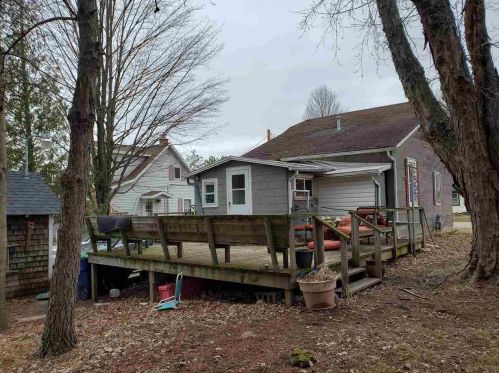 209 Pine St, Tigerton, WI 54486-9779