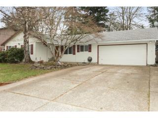 6830 Angus Way, Gladstone, OR