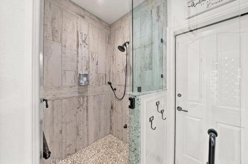 41664 Camino Del Vino, Temecula CA  92592-8439 exterior