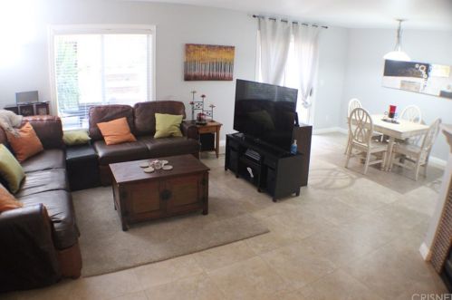 25240 Steinbeck Ave, Santa Clarita, CA 91381-2307