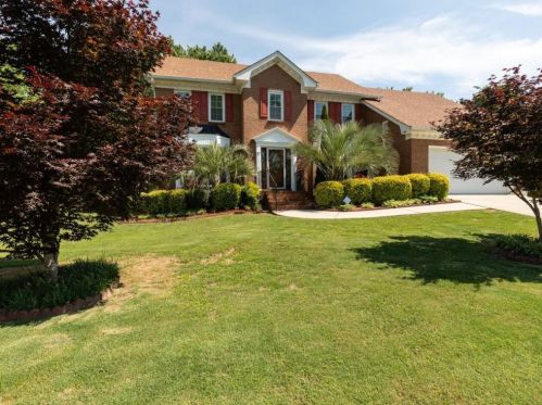 5618 Southland Dr, Stone Mountain, GA 30087-5271