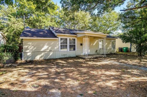 1424 Panhandle St, Denton, TX 76201-2749