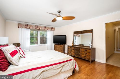 29 Winthrop Rd, Lawrence Township NJ  08648-1557 exterior