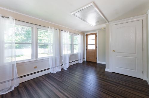 203 Hollis St, Nashua NH 03062-1399 exterior