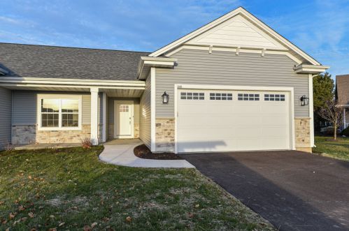 637 Annecy Park Cir, Waterford WI  53185-4262 exterior