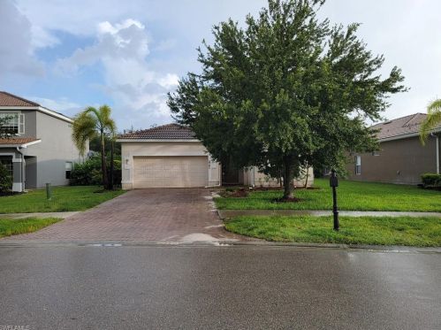 2781 Inlet Cove Ln, Naples, FL 34120-7548