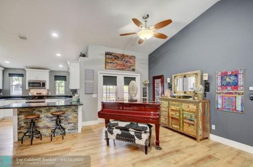 16217 93rd Rd, Town Of Loxahatchee Groves FL  33470-5177 exterior