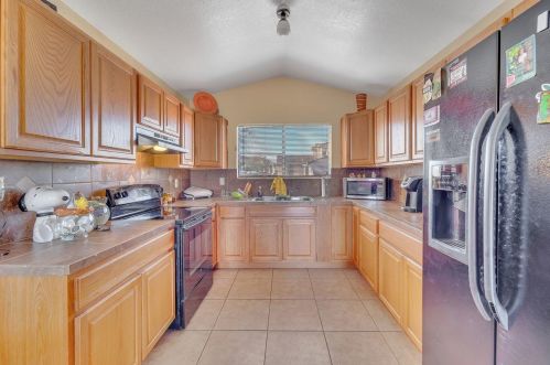 7049 Camino Triste, Tucson, AZ 85746-7985